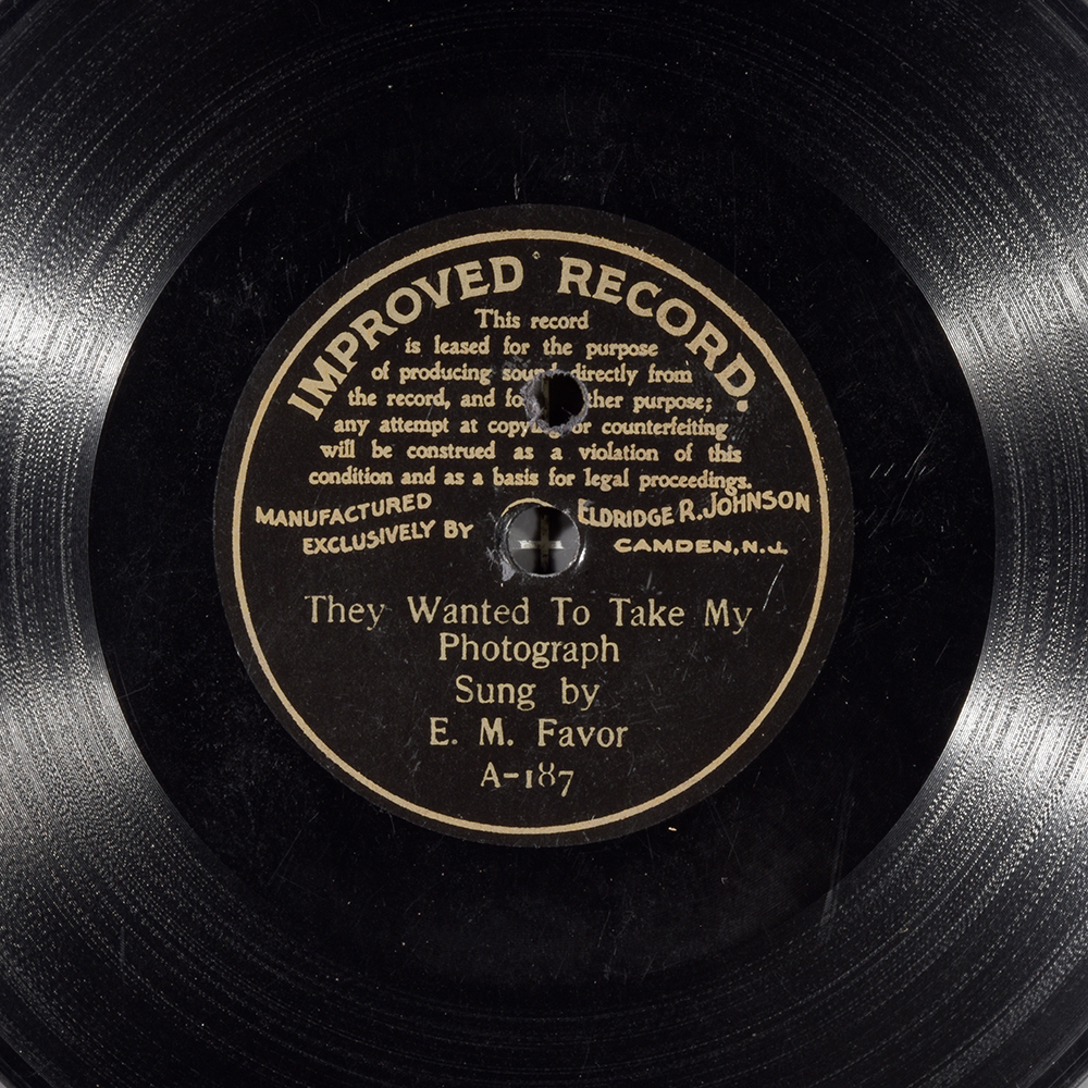 Label of the record with ID 0925721b56aa280f09e43f32ea6ba43c