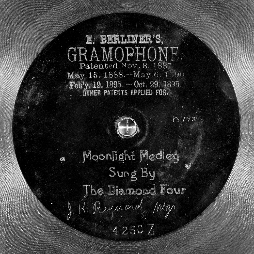 Label of the record with ID 0e3082db2992f6ad2376be2fb7ced94a