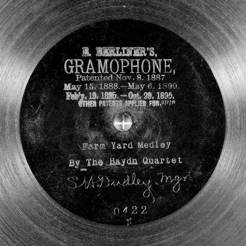 Label of the record with ID 1122f03561350c5af7fe941956400f62