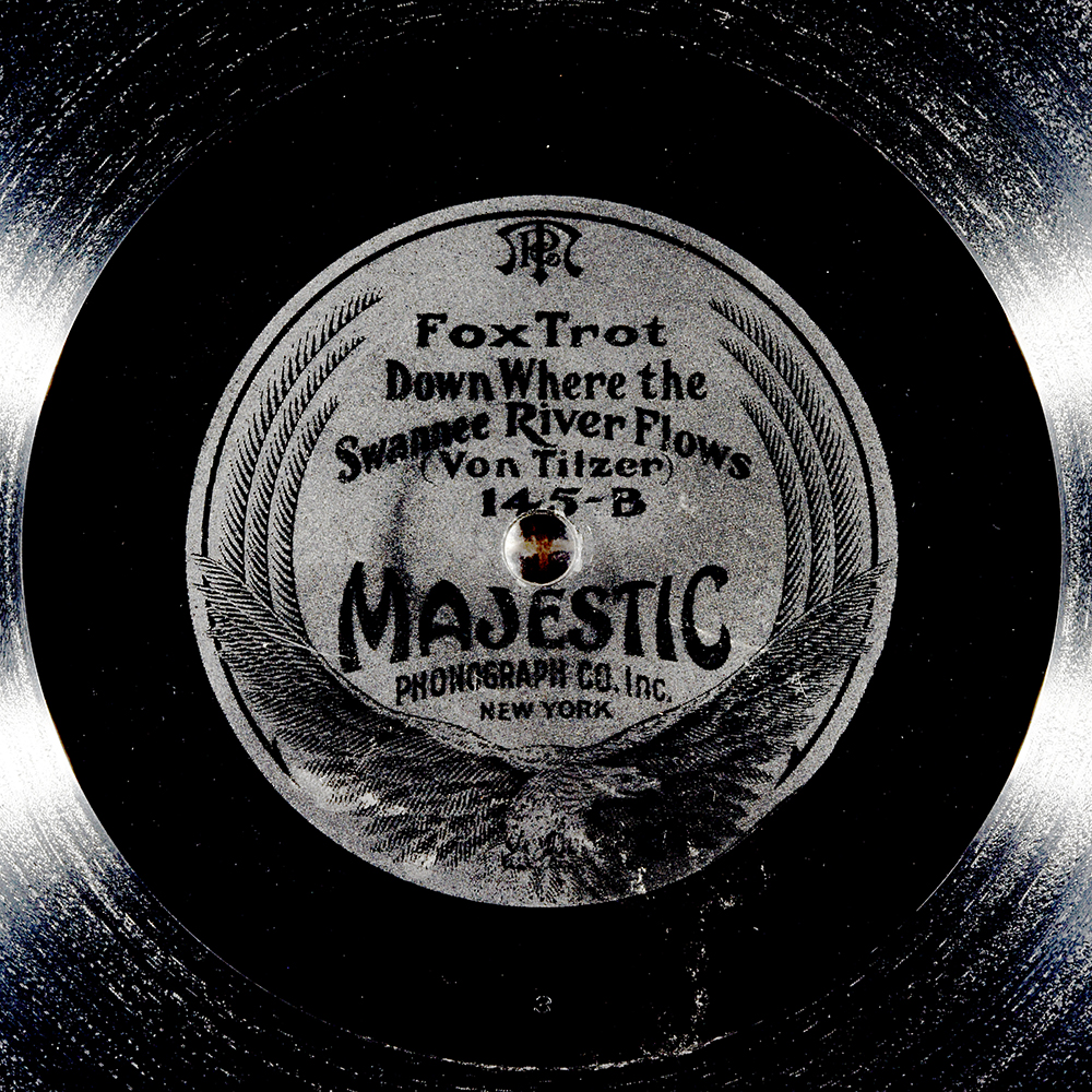 Label of the record with ID 138c2998a1616efde4d312ba5bbd9c92