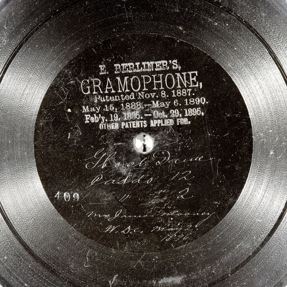 Label of the record with ID 442a699570b57efb6925f6d35f54f495