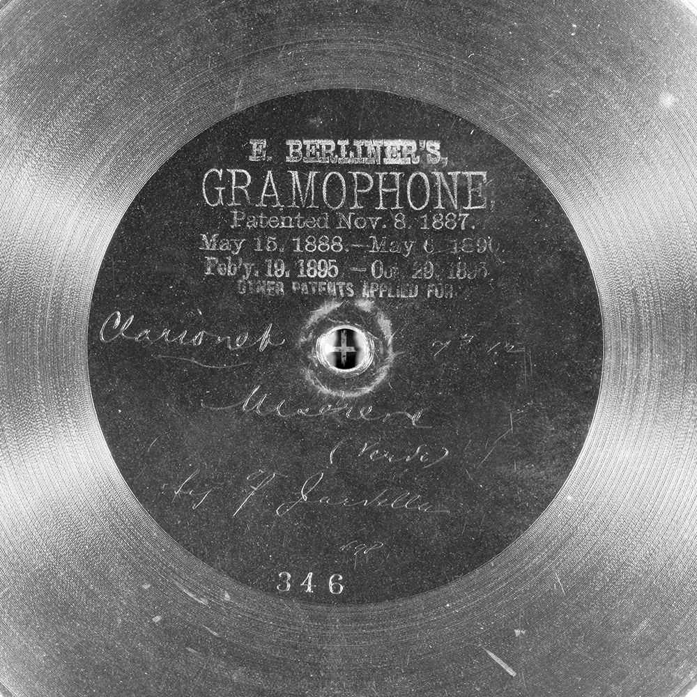 Label of the record with ID 48f62a463e941489b9c845537920e010