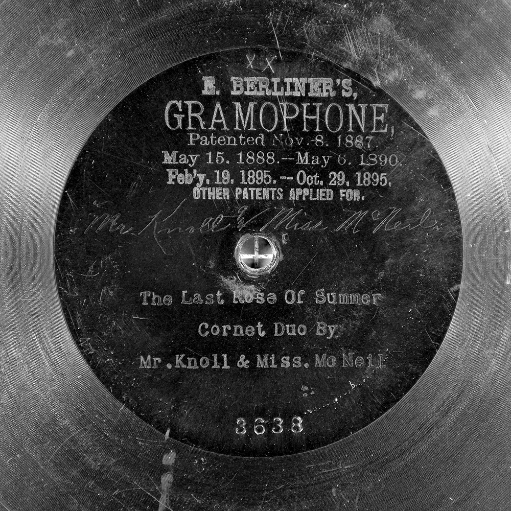 Label of the record with ID 4a6686e47cb160dacd4f3bb30ae74822