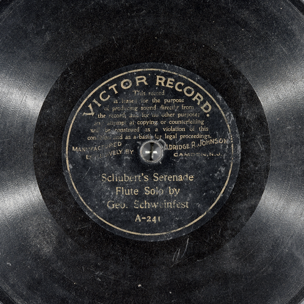 Label of the record with ID 6076a0eaf17174b2de1af26bf76431ba