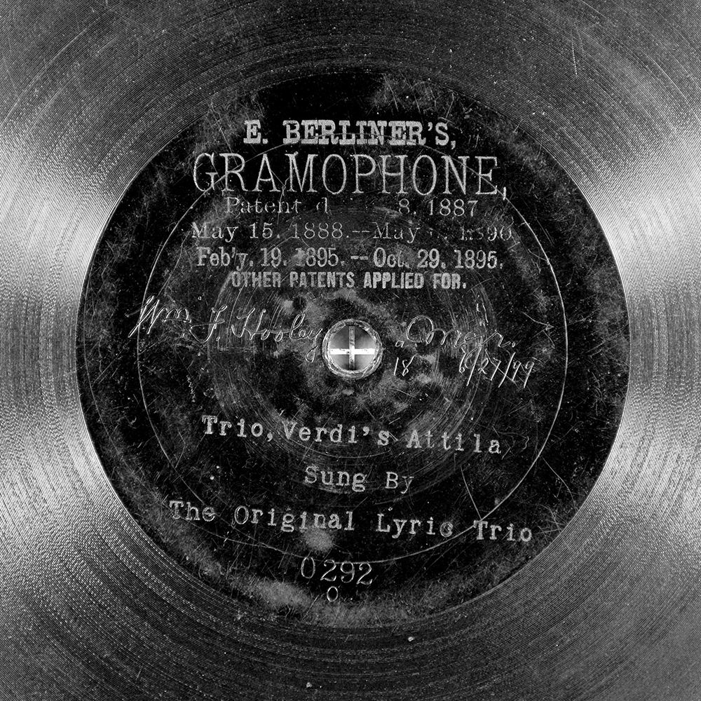 Label of the record with ID 807d6d9ec21afc35ec8c3ef362d10baa