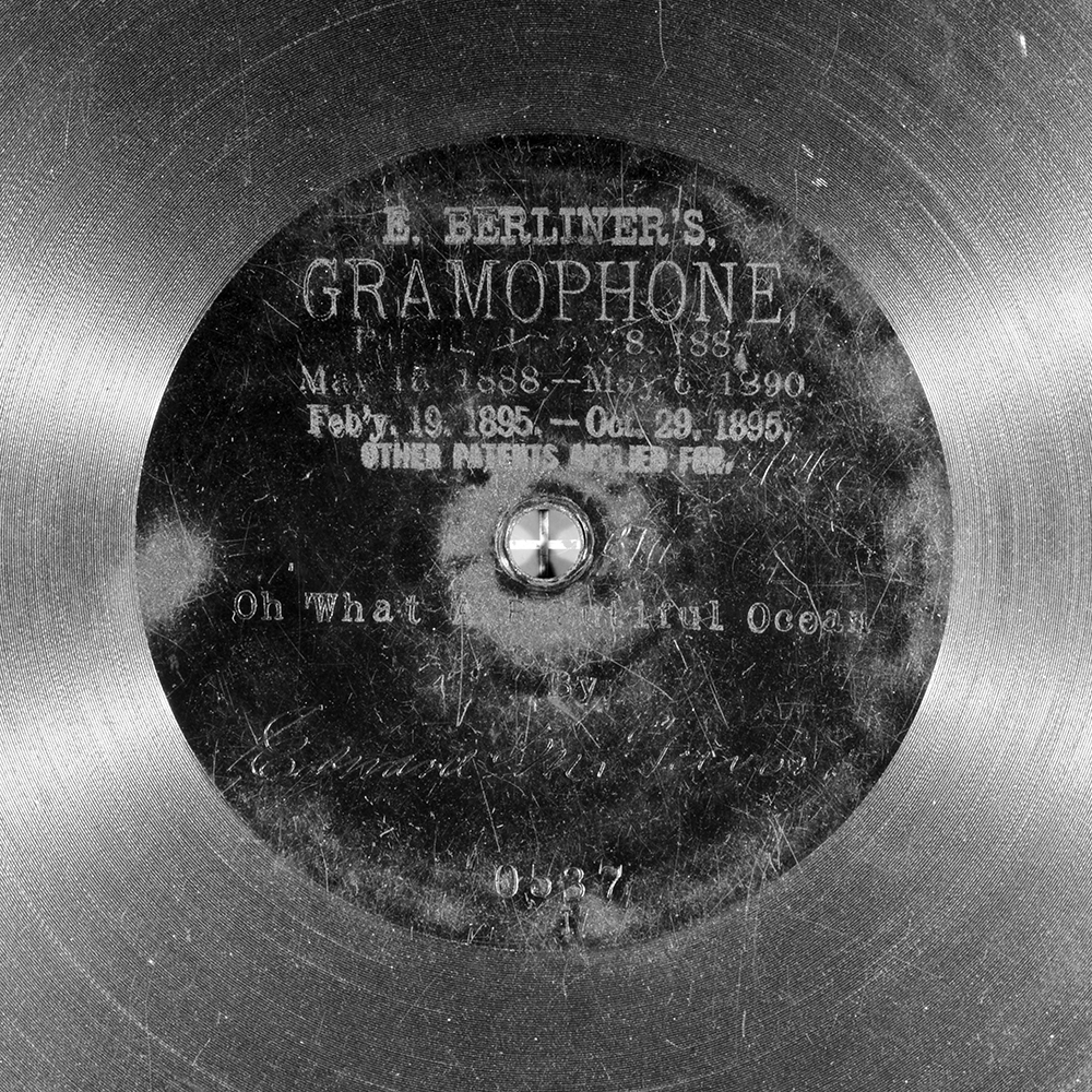 Label of the record with ID 8bfab8c02256b5962f998d80381904f5