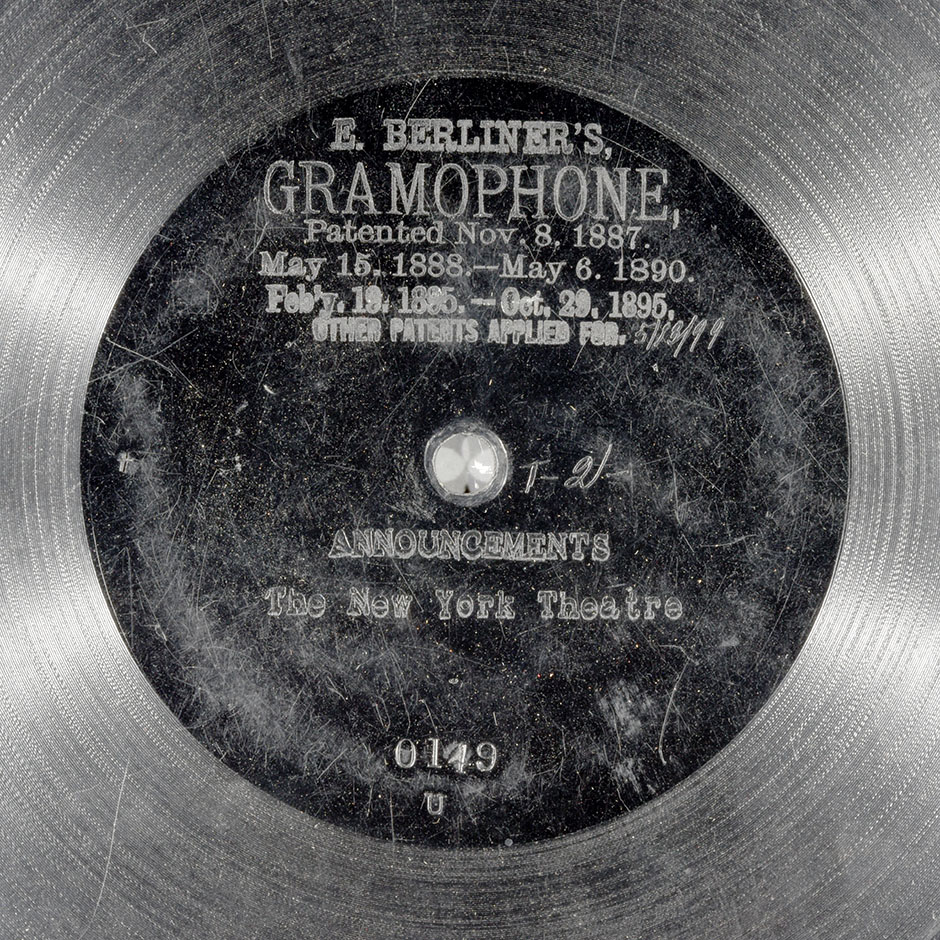 Label of the record with ID 909e6bb7715988c25b172b4b77a4d909