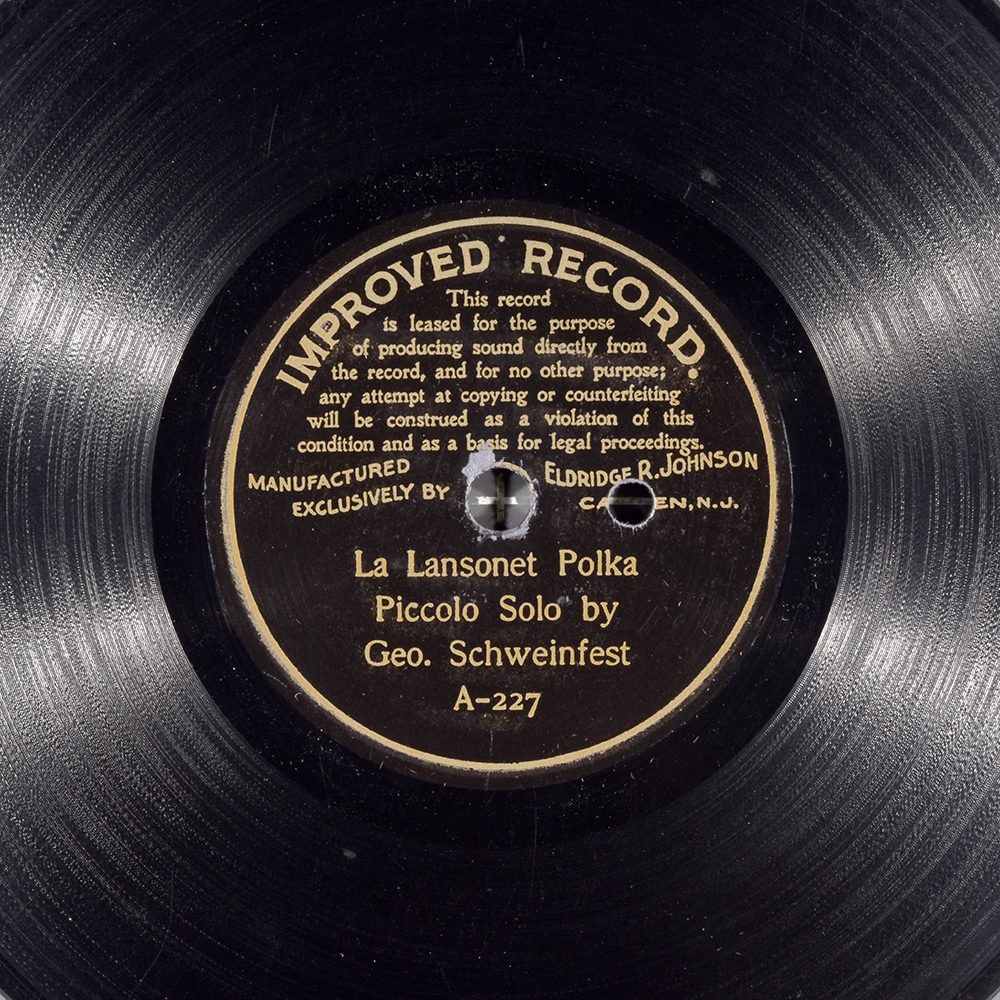 Label of the record with ID 98e29a3ffbe0c65c7abe03009a3f9ac1