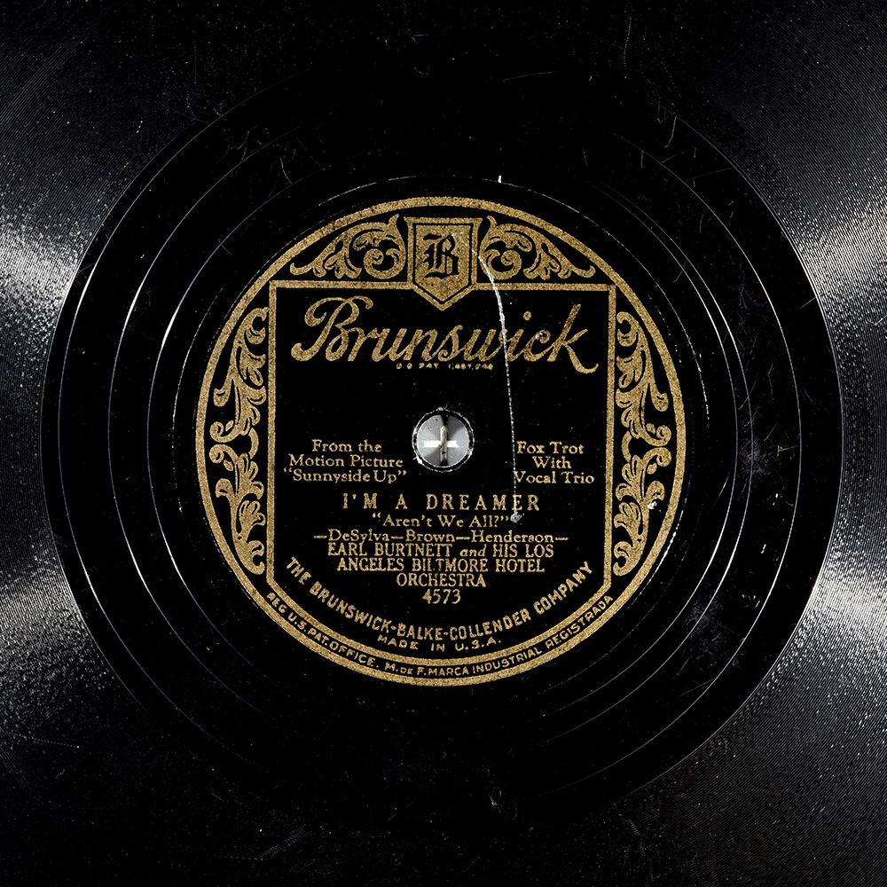 Label of the record with ID 990e28bf77554350ae15e3edef578764