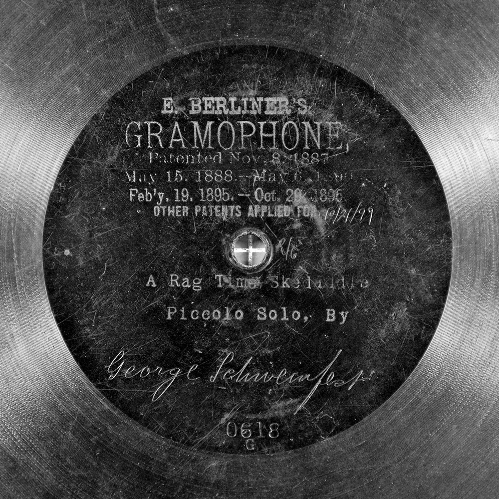 Label of the record with ID c22bc456af4b612bdacd34ef0e0f5b31