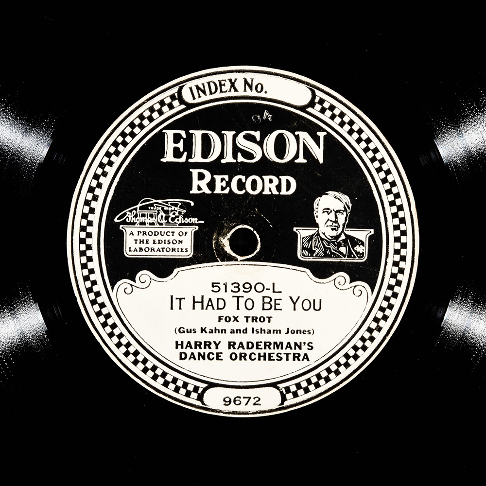 Label of the record with ID ca25f1c4dbf5e4525cc54c00190845c6