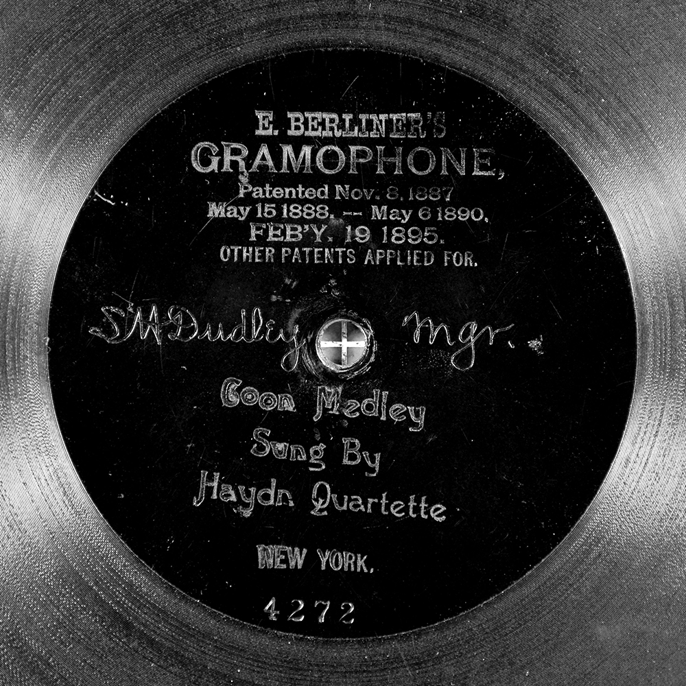 Label of the record with ID d203353ba444b7dbc2b92b1efb0d880b