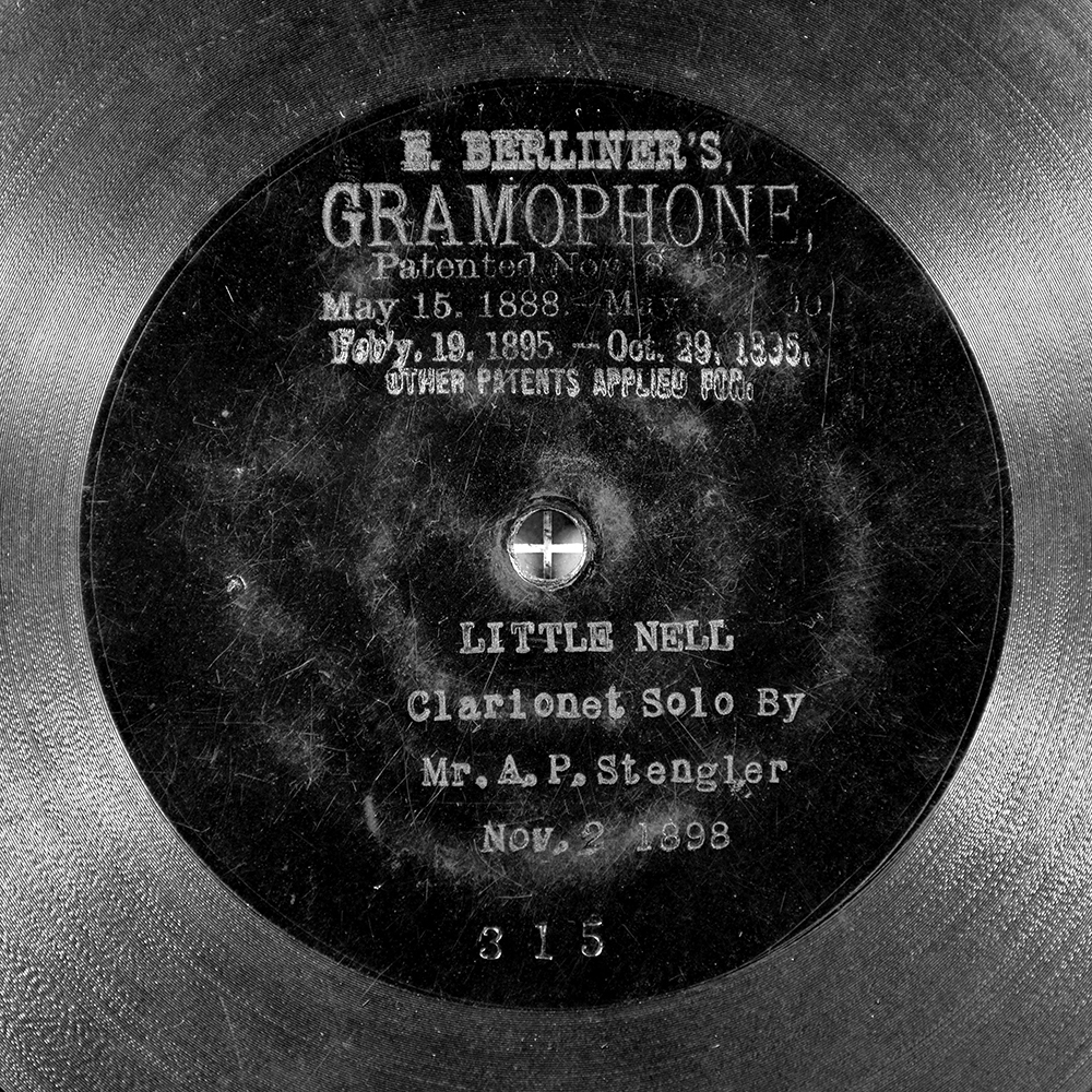 Label of the record with ID d564f77f7e48a05d55a21fa9c61b96f9