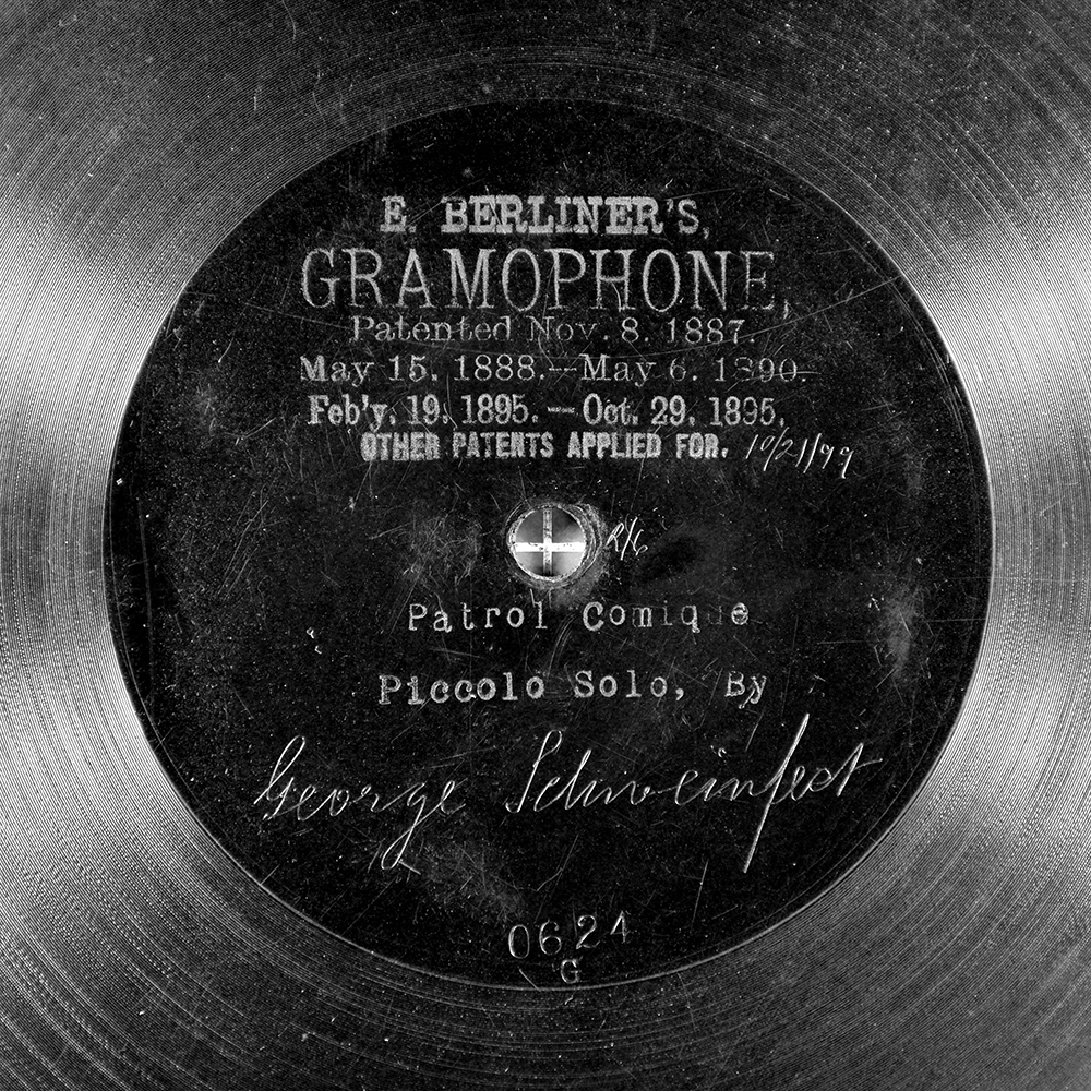 Label of the record with ID da6eb21a271a410fb2812d98b5fcb1f3
