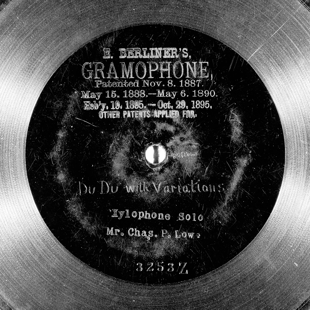 Label of the record with ID e25d2d97715b1ad09245a128abacf280