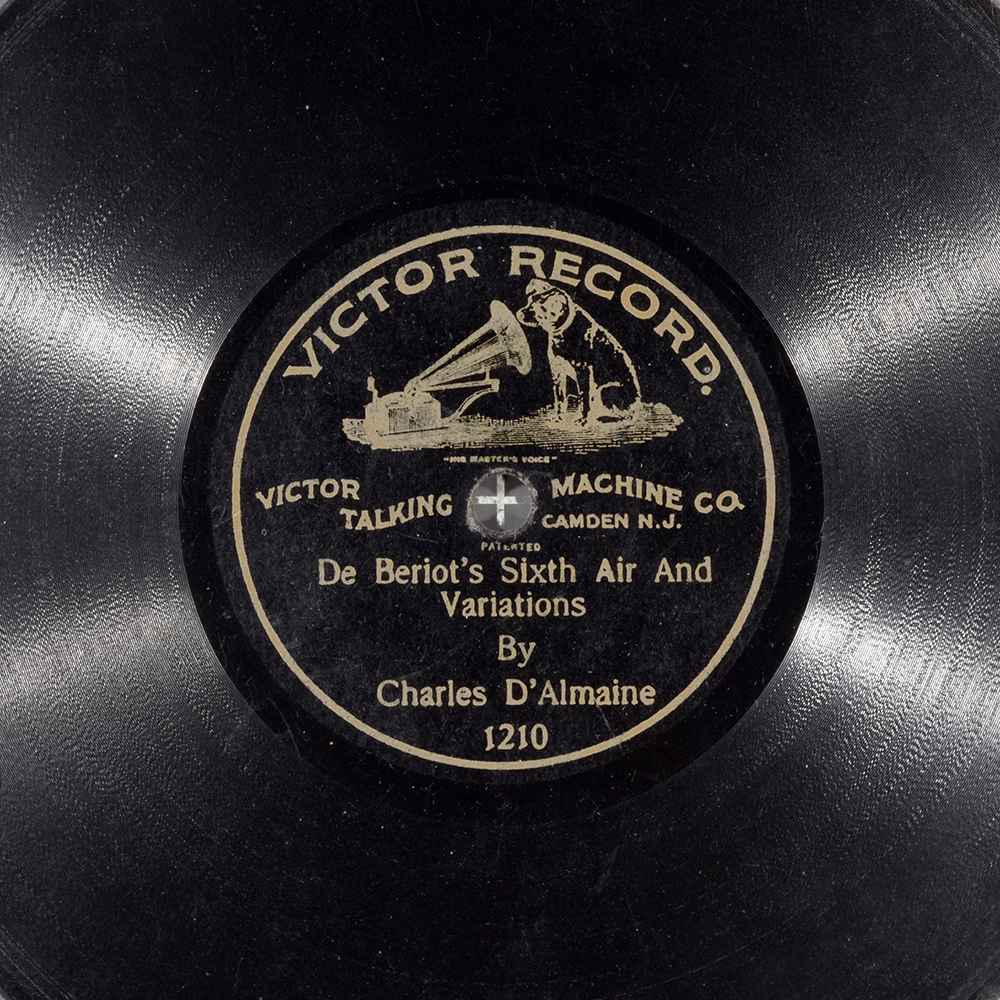 Label of the record with ID e7121e8bc39932536482a6af94a912d8