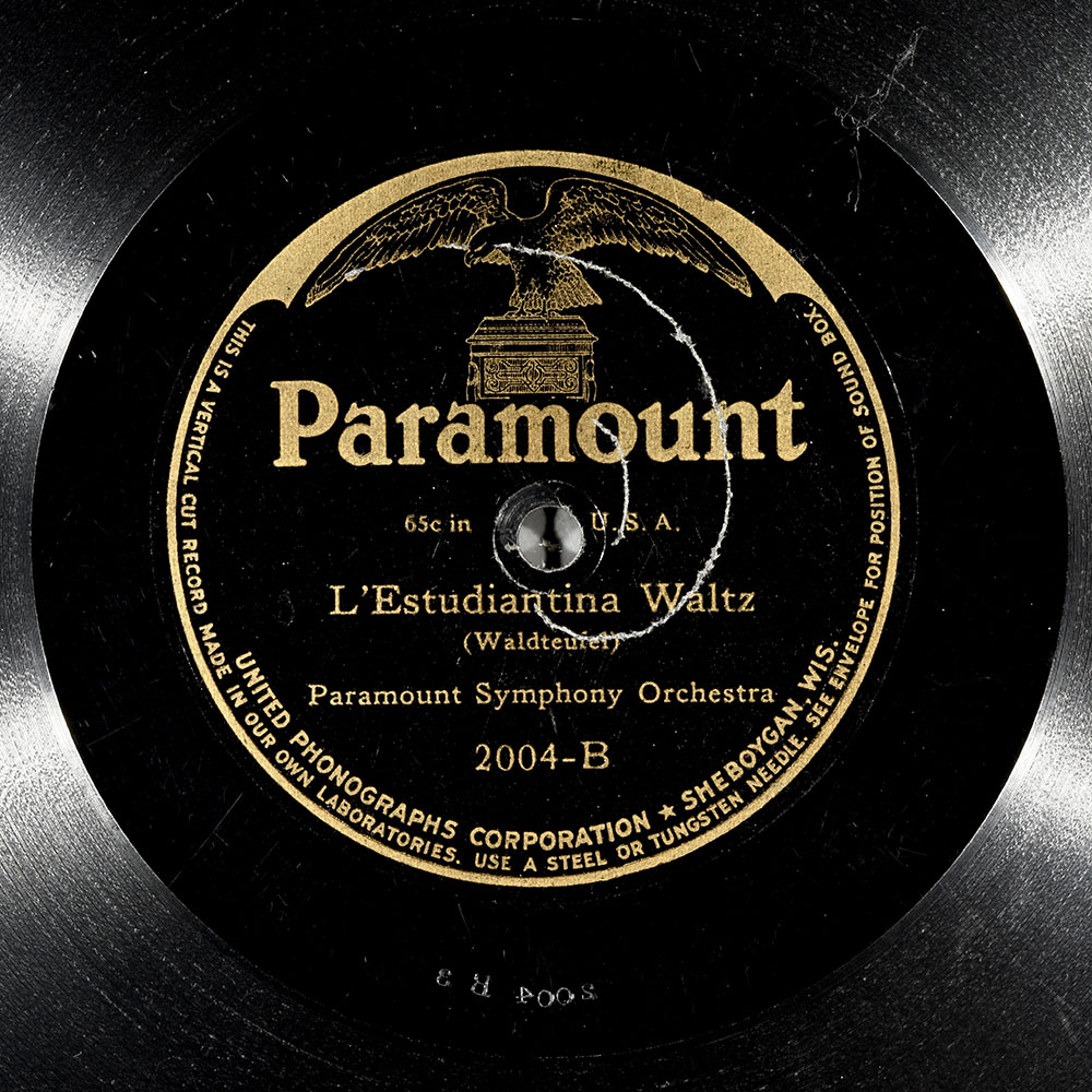 Label of the record with ID e77f0417a61a2ed49ccd4a8e3896c521