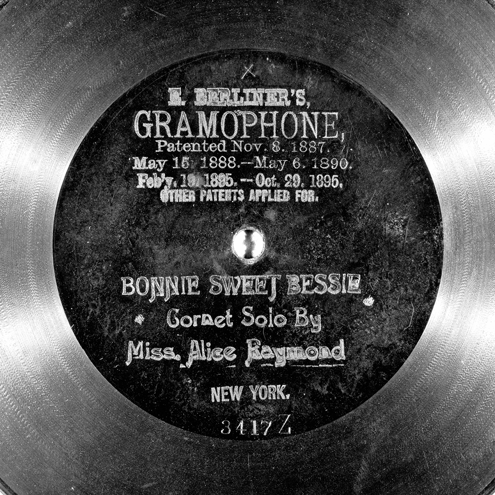 Label of the record with ID f35a738e1a32efad30d9cb7b4c54f9ab