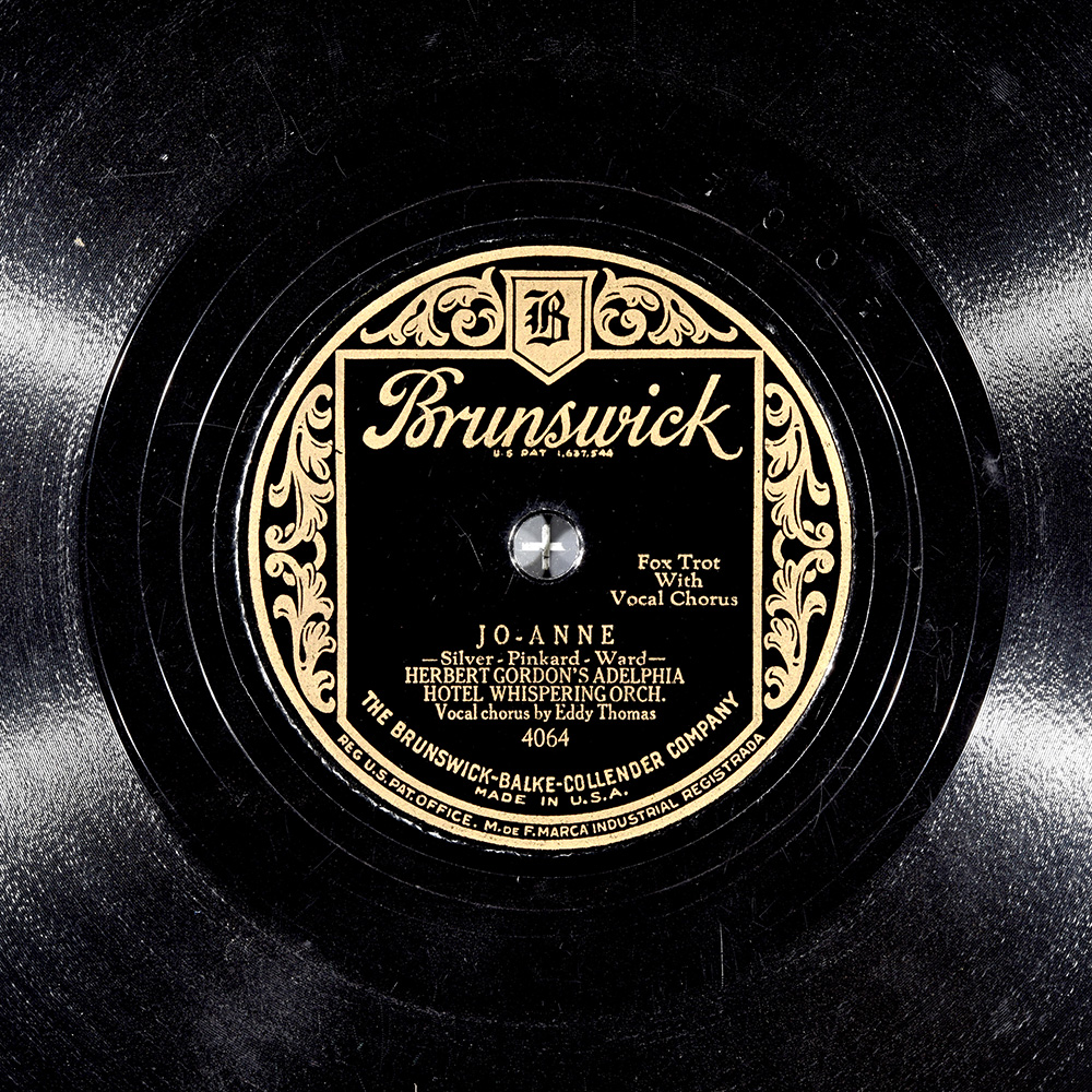 Label of the record with ID 0d805b5b02b903e1de98efe043c61983